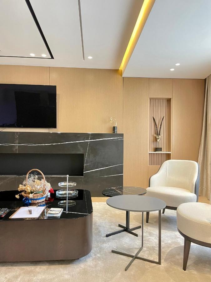 Luxury View Duplex With Indoor Fireplace *